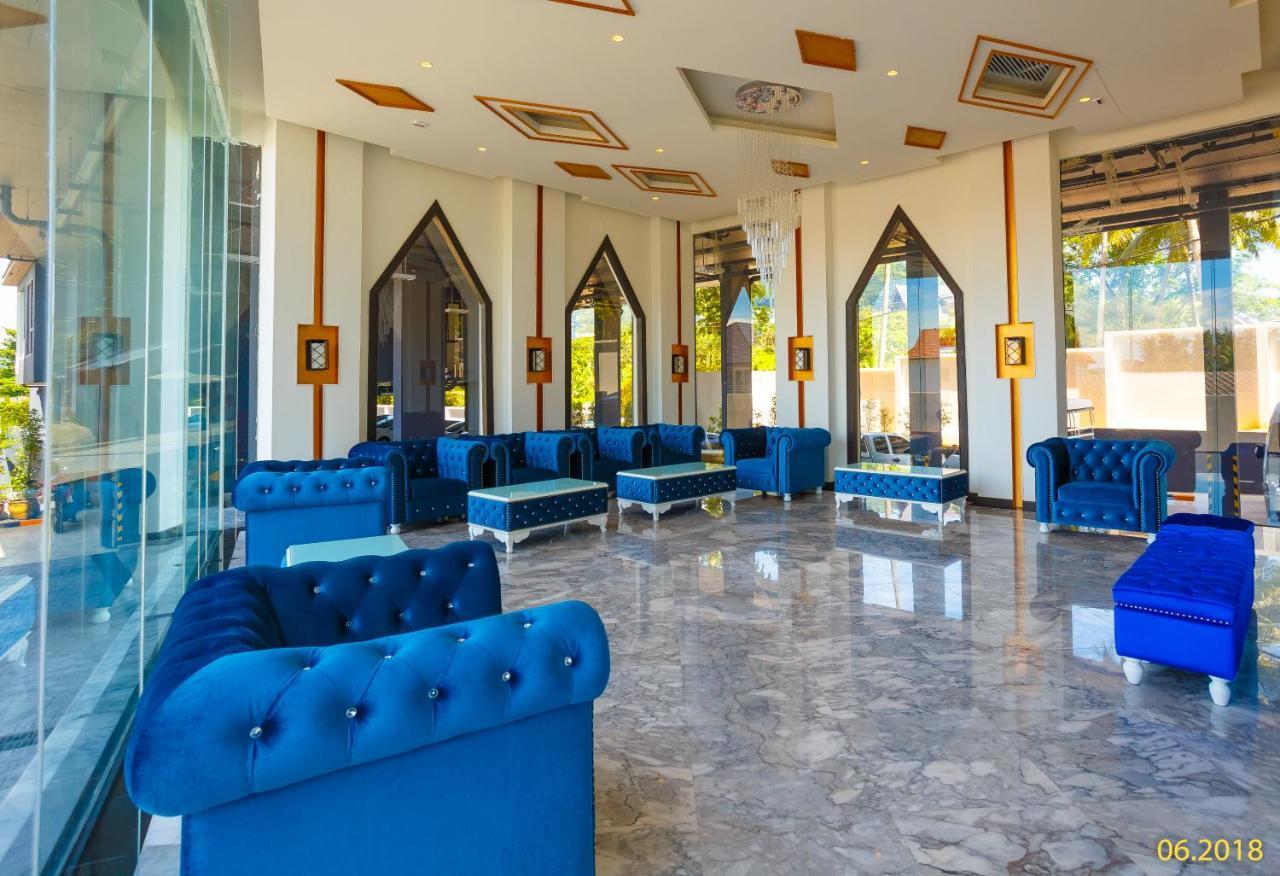 The Aristo Beach By Holy Cow, Studio, Mountain View Pantai Surin Bagian luar foto