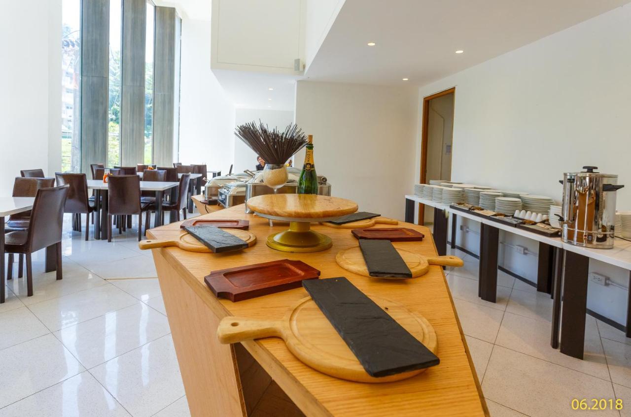 The Aristo Beach By Holy Cow, Studio, Mountain View Pantai Surin Bagian luar foto